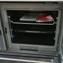 Plamen 850 Glas N &ndash; Schwarzer Holzherd (rechte Ausf&uuml;hrung)