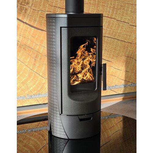 Plamen Tara - freistehender Holzofen aus Gusseisen, 6 kW